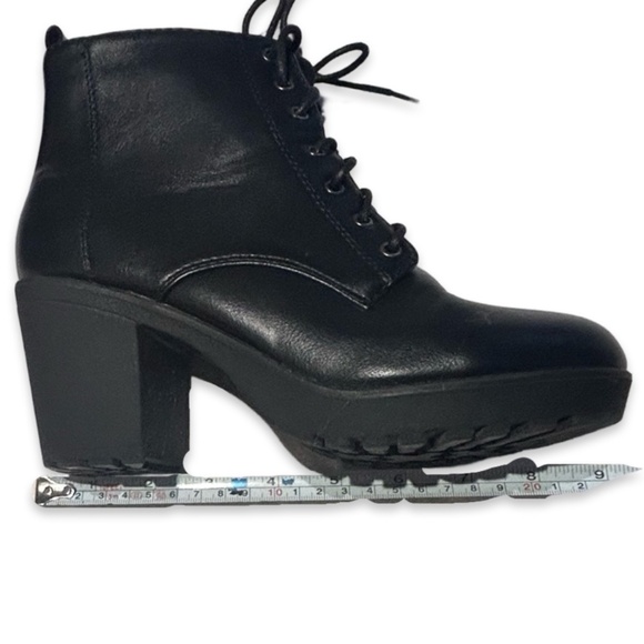 Windsor Women's Black Heeled Zipper Secured Mid Heel Boots Size 6 1/2 - Picture 11 of 12